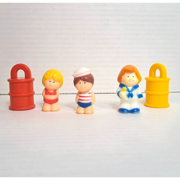 Lakeside Tubtown Tub Town Harbor Village Taffy Girl Sailor Red & Yellow Barrels - Picture 1 of 2